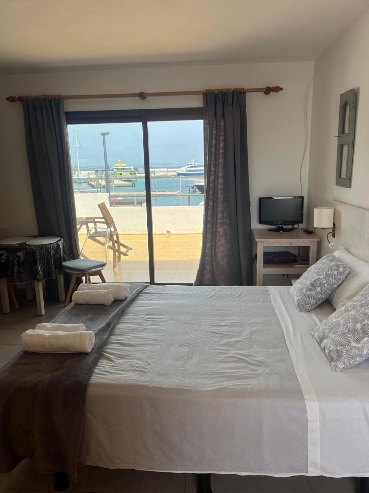 Apartamentos Mar I Vent Puerto De La Savina  Exterior foto